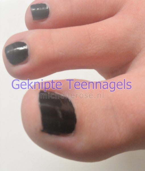 Geknipte nagels van mijn voetjes