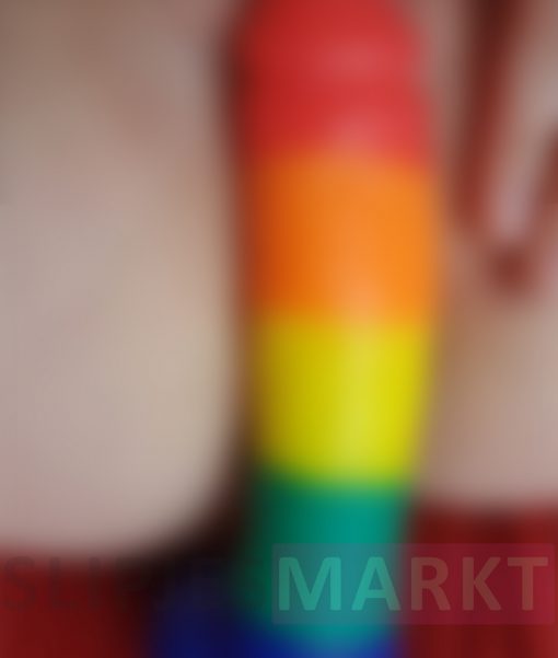 Foto's spelen met mijn nieuwe dildo