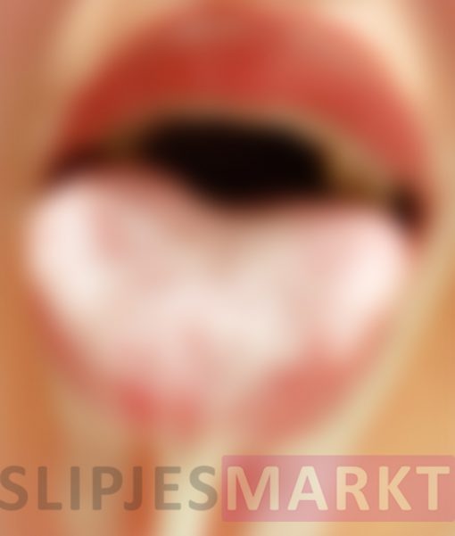 Foto's lippen met tandpasta