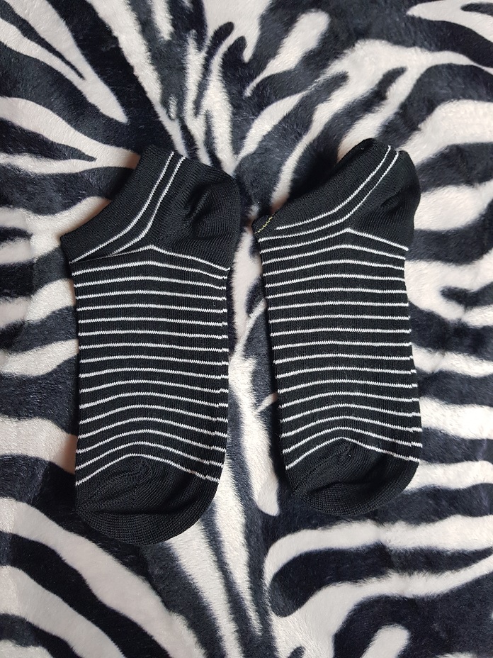 Enkelsokjes zwart met witte strepen