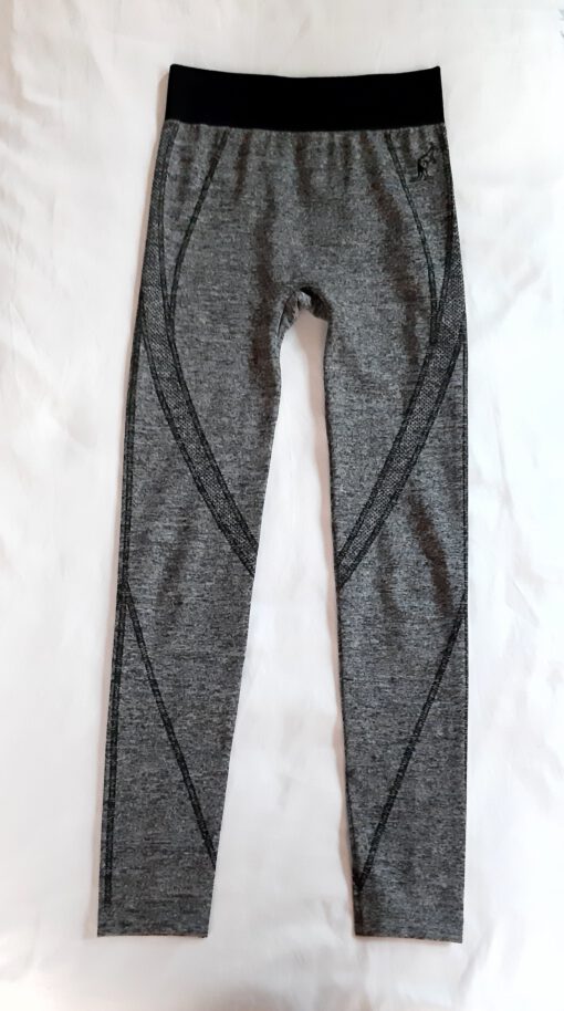 Gedragen sport outfit - Afbeelding 3