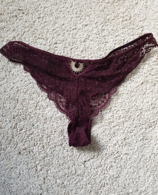 Bordeau hipster met prachtig detail - Afbeelding 2