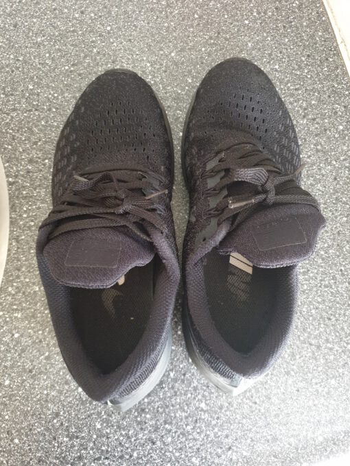 Afgetrapte sportschoenen - Afbeelding 4