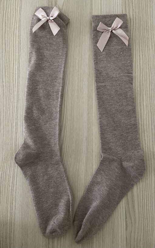 Beige kousen met strik