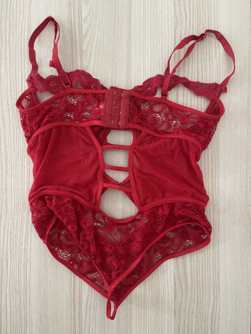 Supermooie, sexy rode body - Afbeelding 2