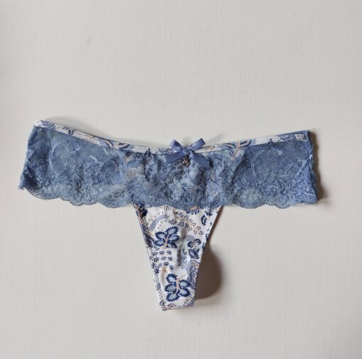 Blauwe string