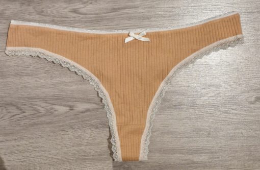 Ribbel string met strikje