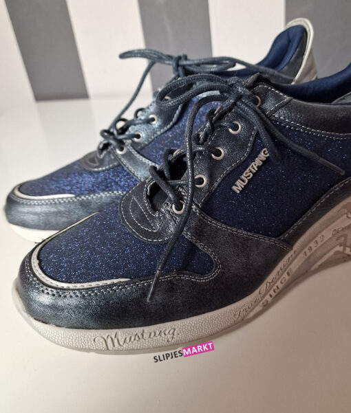Mustang sneakers met sleehak - Afbeelding 4