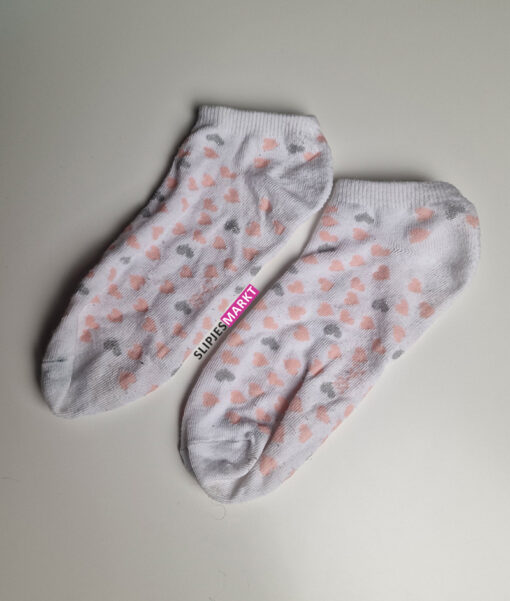 Witte enkelsokken met hartjes