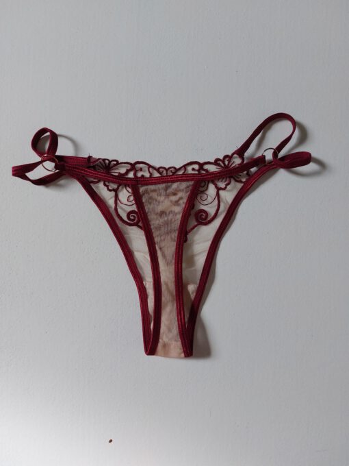 Donkerrode vlinder string - Afbeelding 2