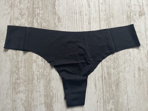 Zwarte seamless string