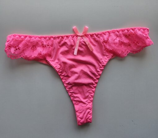 Knalroze string