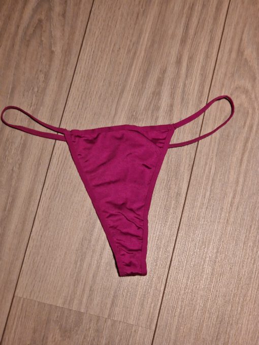 Roze string