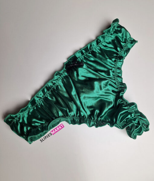 Groene satijnen string met strikje