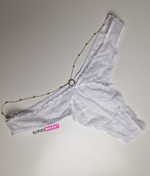 Witte kanten string met sieraad