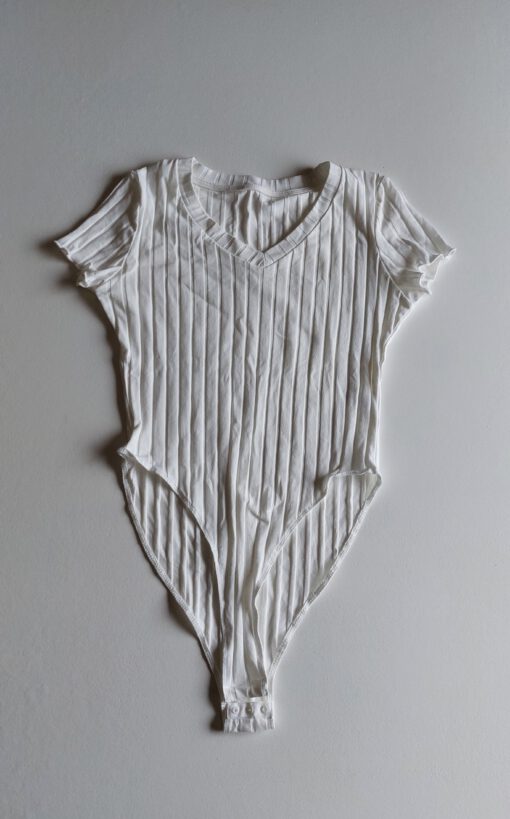 V-hals body