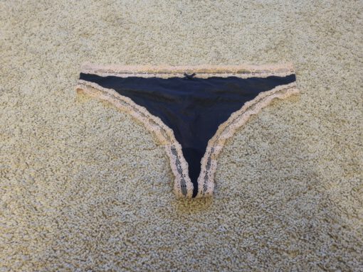 Donkerblauwe string