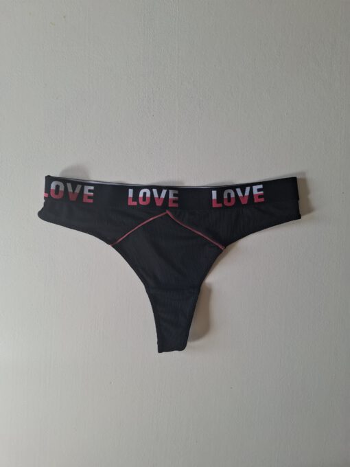 Zwarte string met love