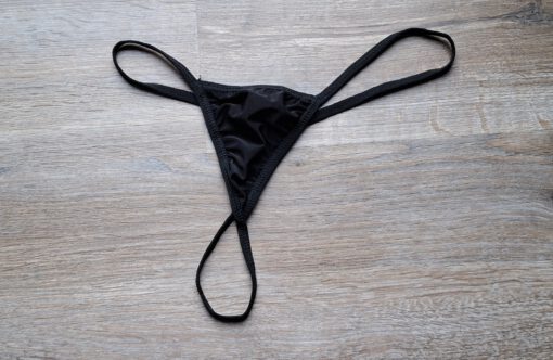 Zwarte string