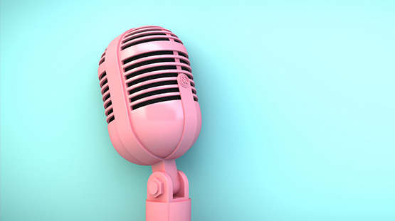 Uitdagende interviews waar sexy meiden hun intieme geheimen met jou delen