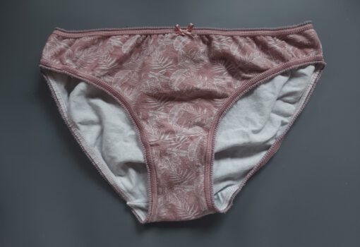 Vaak gedragen roze slip