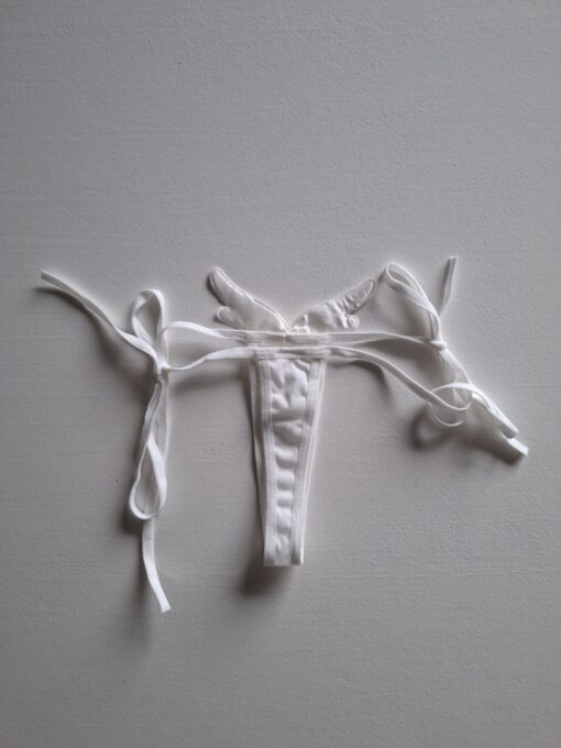 Witte engelvleugels string - Afbeelding 2