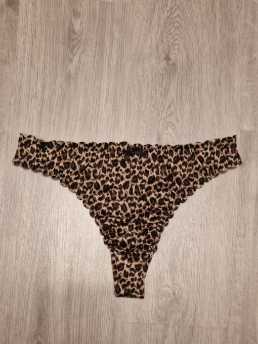 Panter string