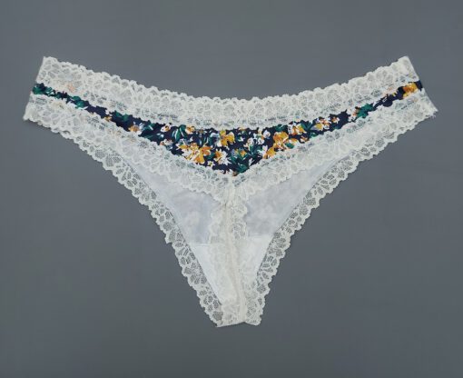 Bloemetjes string met kant - Afbeelding 2