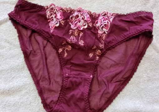 Bordeauxrode slip