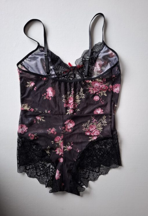 Body met rozen - Afbeelding 2