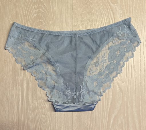 Luxe babyblauwe slip met satijn en kant - Afbeelding 2