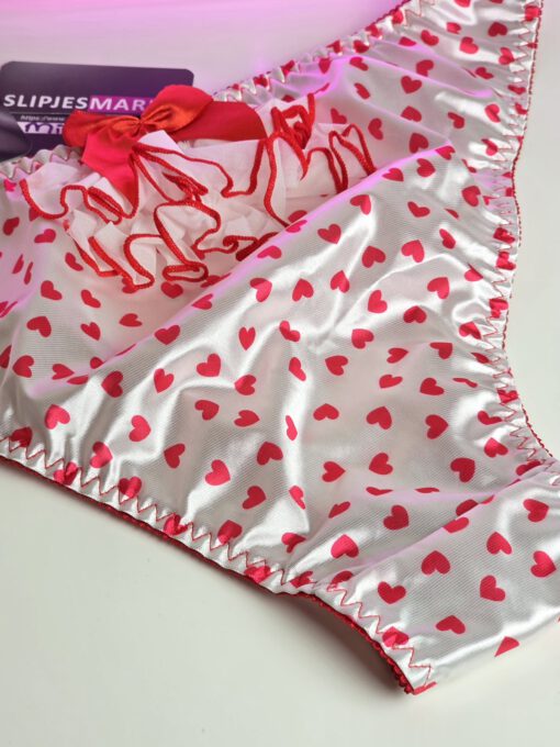 Valentine's - Wit satijnen slipje met hartjes - Afbeelding 4