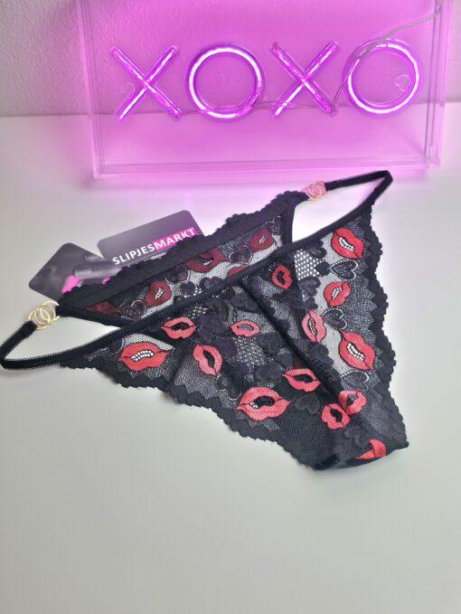 Valentine's - Zwart kanten slipje met kuslipjes - Afbeelding 3