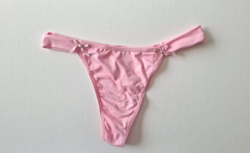 Roze string