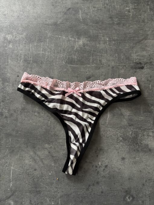 Zebra print string