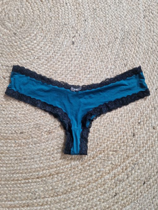 Blauwe hipster