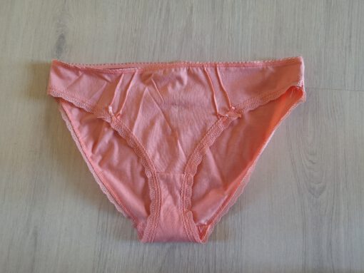 Zalmroze slipje