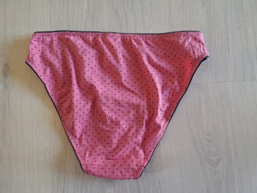 Roze slipje met zwarte stipjes - Afbeelding 2