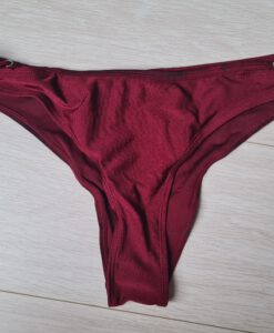 Bordeaurood bikinibroekje