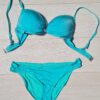 Mintgroene bikini met zilverkleurige details