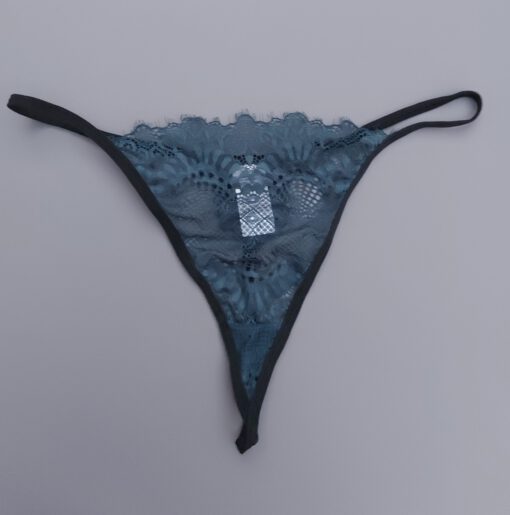 Groene string van kant