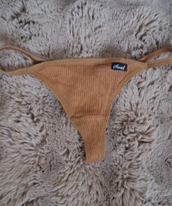 Bruine string