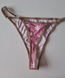 Alternative view of Roze string met bloemen