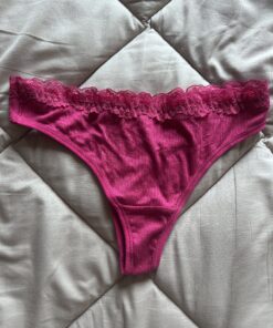 Roze string