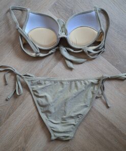 Alternative view of Goude bikini