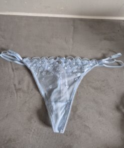 Babyblauwe string