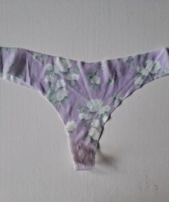 Naadloze lila string