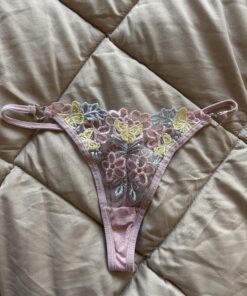 Roze string