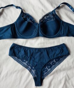 Alternative view of Mooi blauw lingerie setje met kant
