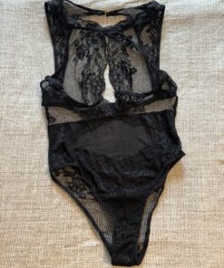 Zwarte kanten body